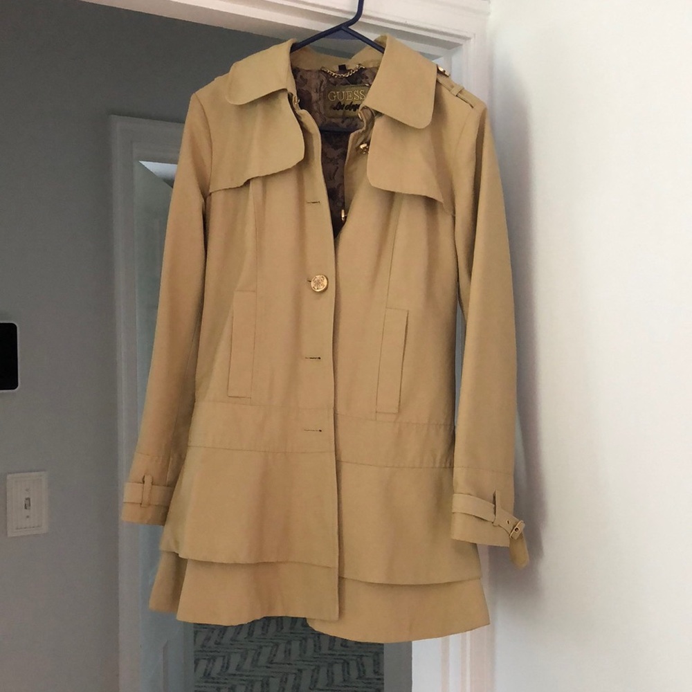 Rain coat